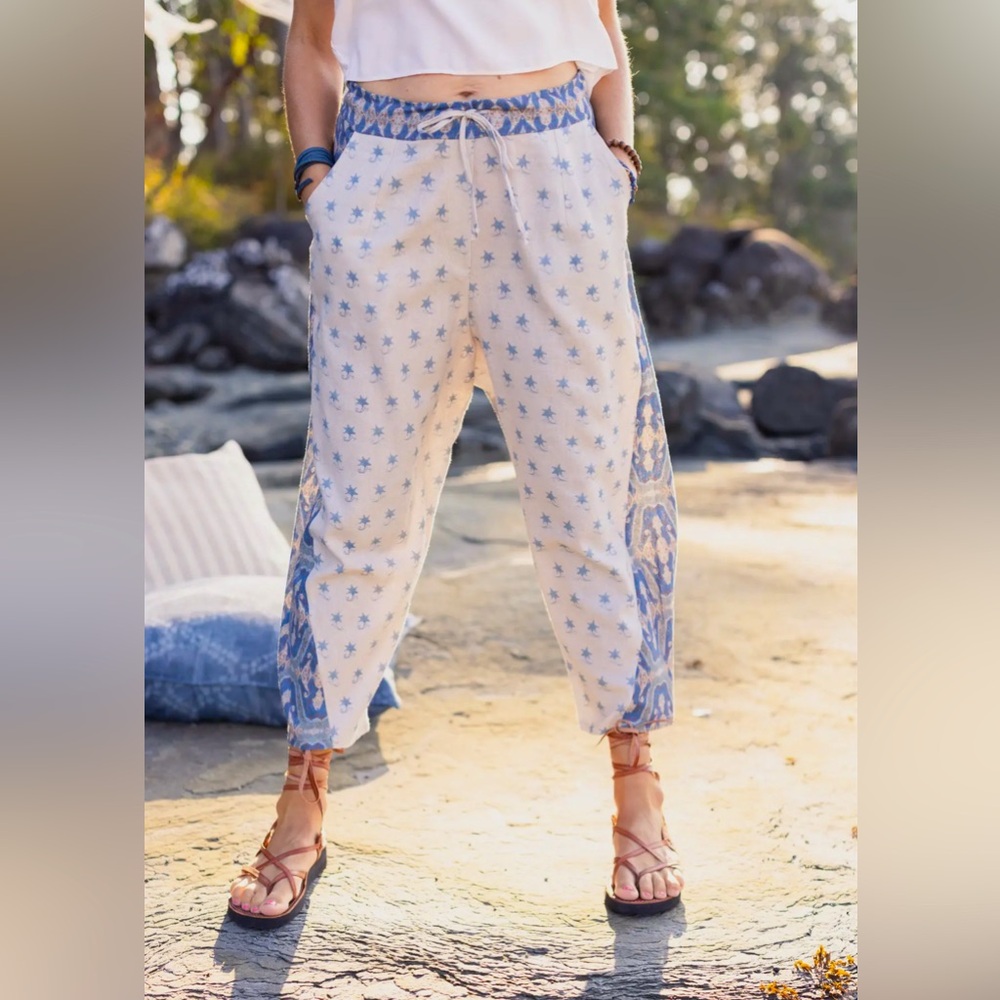 ⭐️Market of Stars⭐️ Head In The Clouds Artist Boho Comfy Cropped Pants